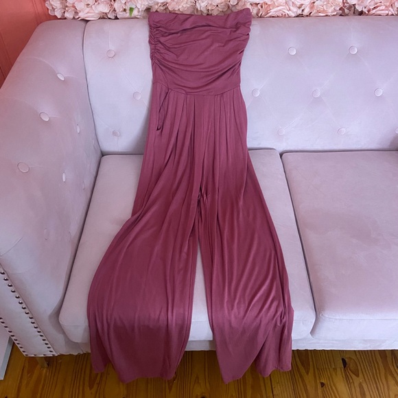 Fashion Nova Pants - Jumpsuit with pockets